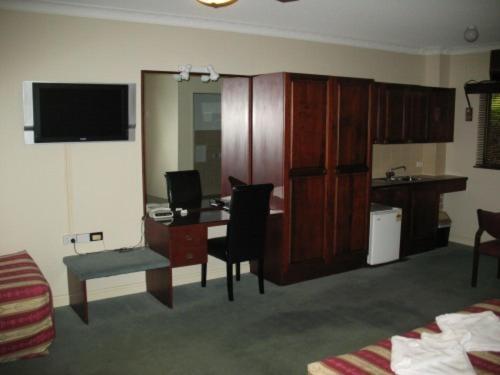 Country 2 Coast Motor Inn קופס הארבור חדר תמונה