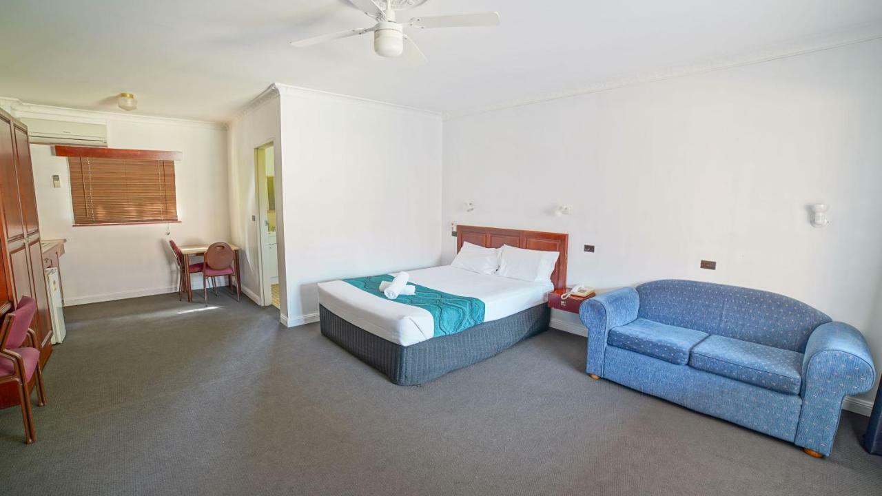 Country 2 Coast Motor Inn קופס הארבור מראה חיצוני תמונה